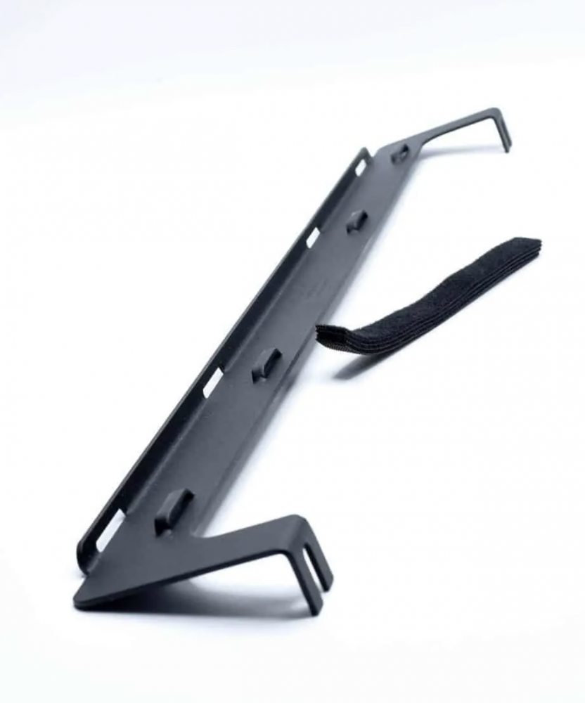 Horizontal Zero U Cable Management Server Rack – 23″